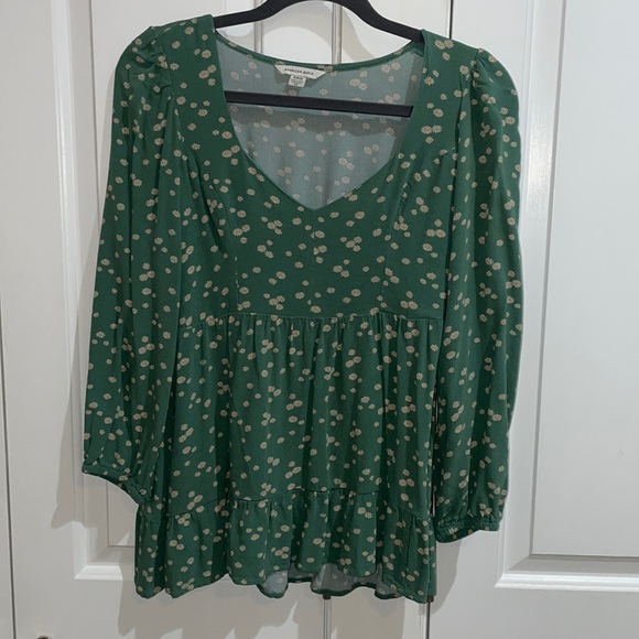 AE Floral Top - Picture 1 of 3